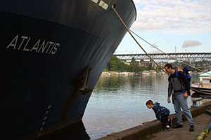  The research vessel Atlantis is a big ship—especially to four-year-old Quinn Relyea of Bellevue, who visited the dock with his dad, Rob, and little brother Braden.